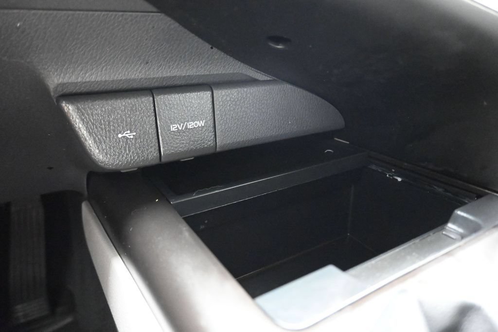 Used 2024 Toyota Camry SE w/ Convenience Package FWD image 22