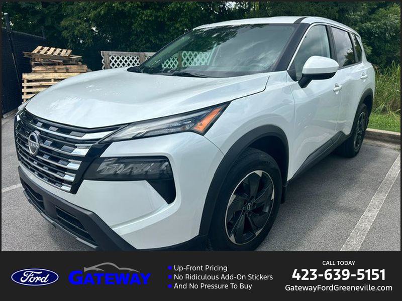 Used 2024 Nissan Rogue SV