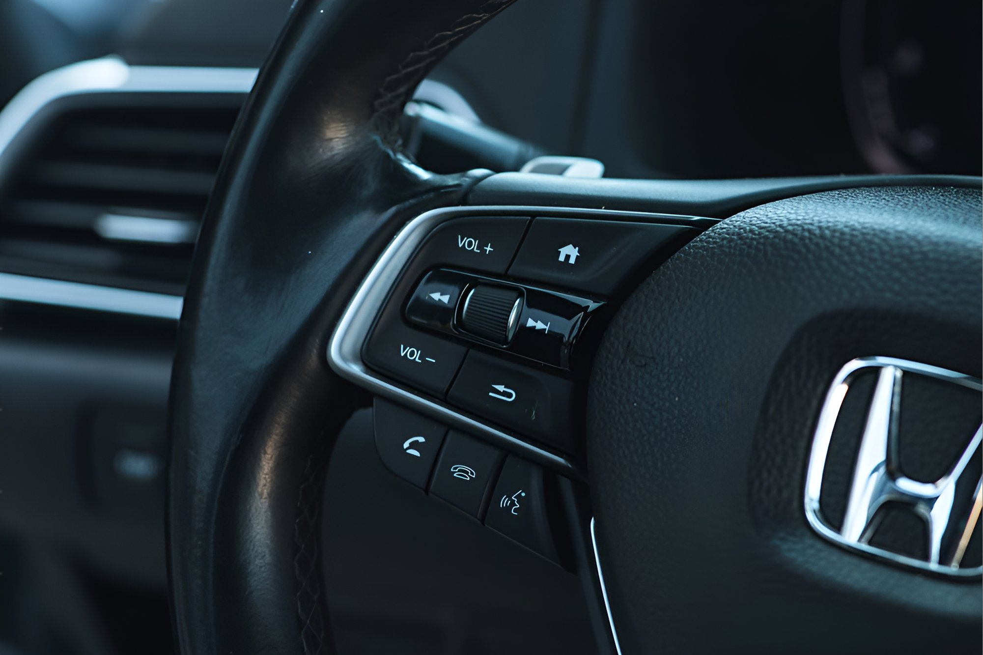 Used 2018 Honda Accord Sport image 24