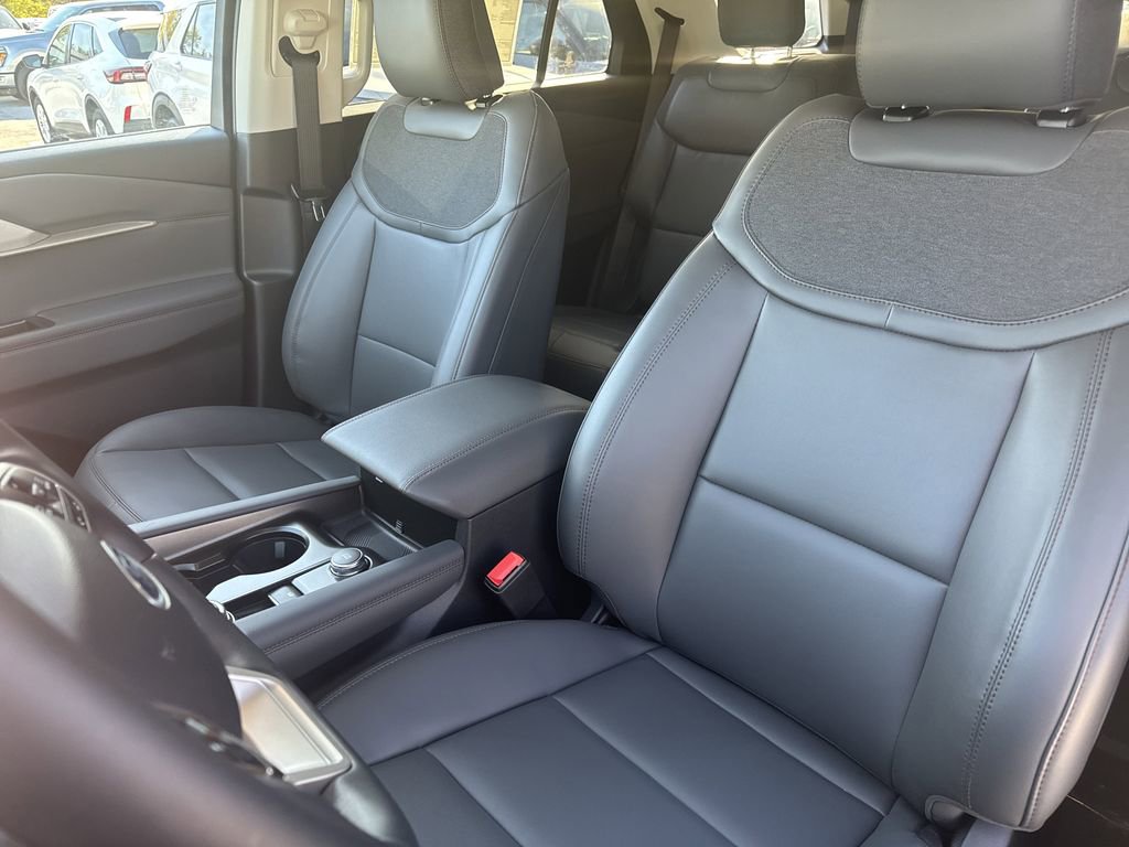 New 2026 Ford Explorer Active image 22