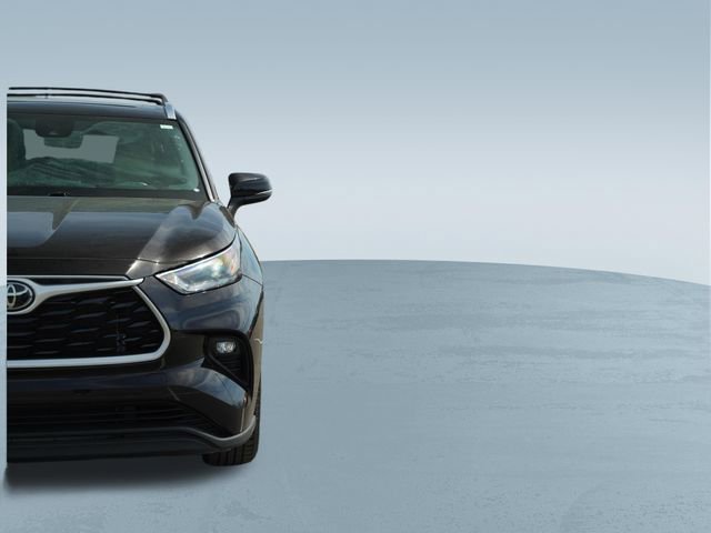 Used 2021 Toyota Highlander XLE image 37
