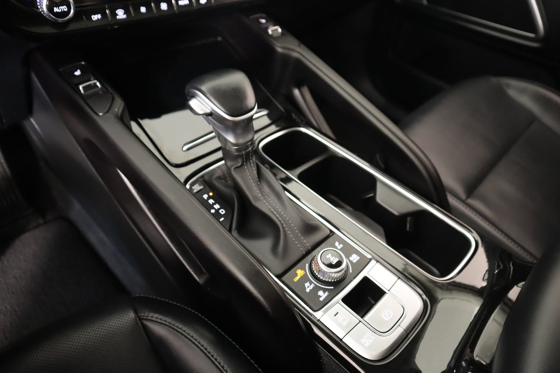 Used 2025 Kia Telluride S AWD/4WD image 9