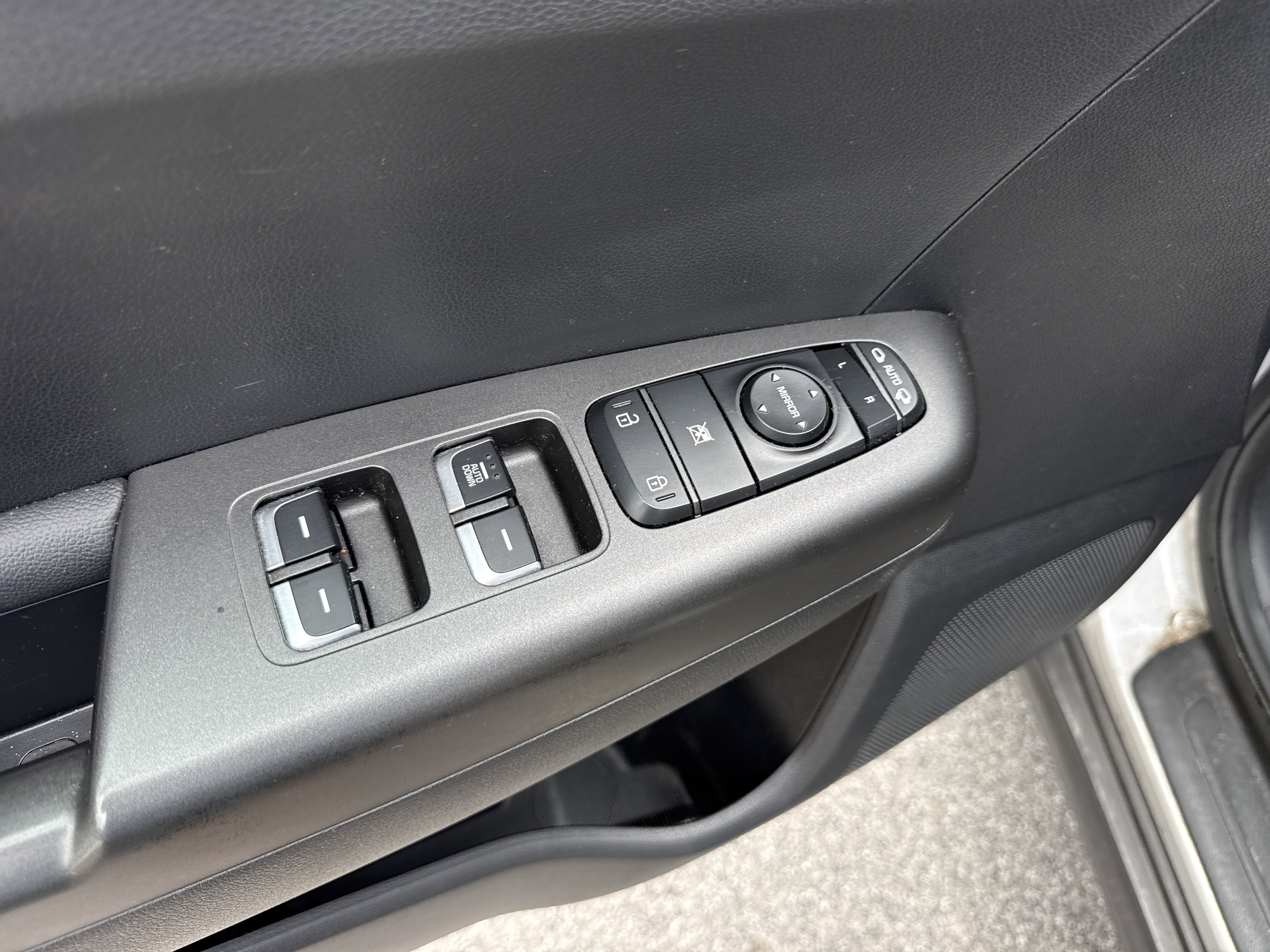 Used 2020 Kia Sportage LX w/ LX Popular Package FWD image 30