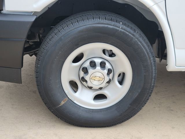 New 2026 Chevrolet Express 3500 LS RWD image 16
