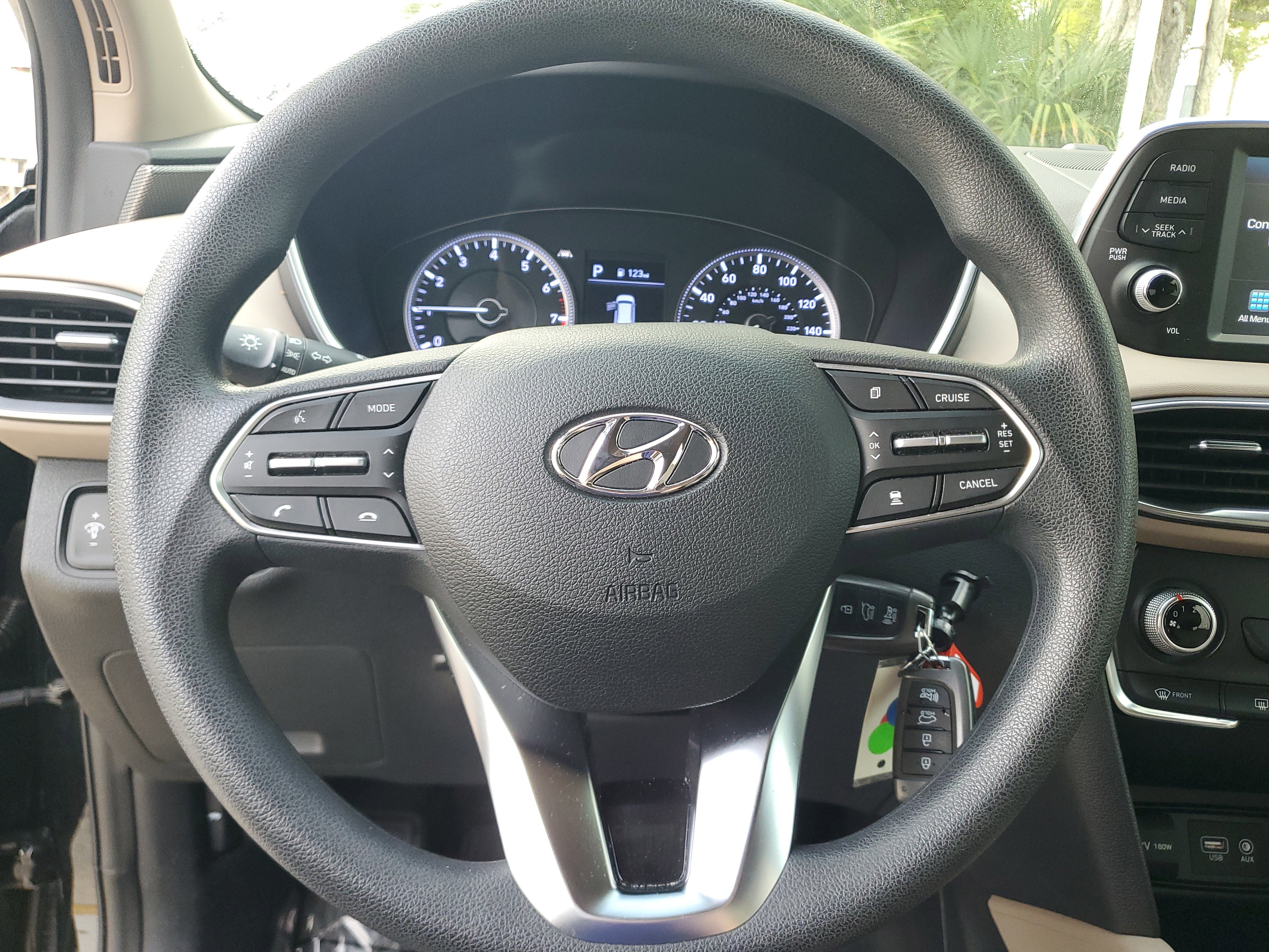 Used 2019 Hyundai Santa Fe SE image 21