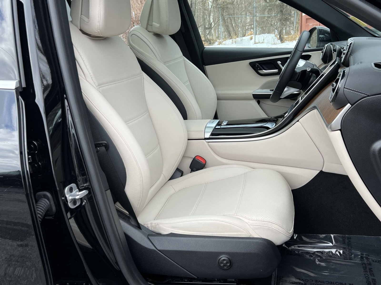 Certified 2024 Mercedes-Benz GLC 300 4MATIC image 26