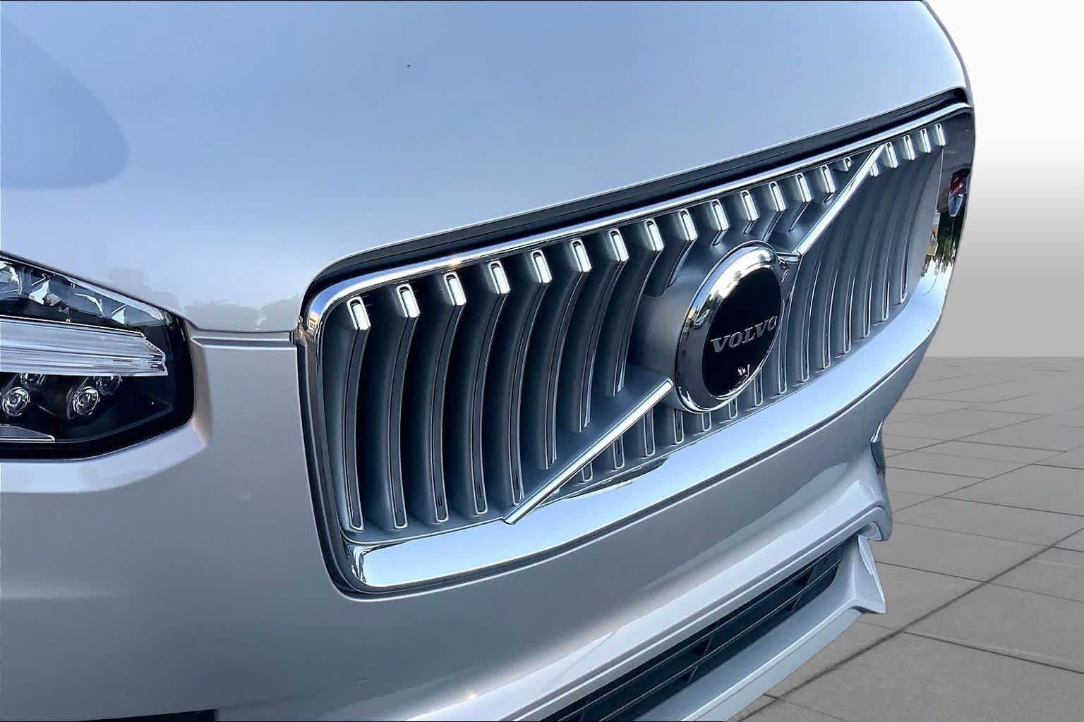 Used 2023 Volvo XC90 B6 Plus w/ Protection Package Premier AWD/4WD image 29