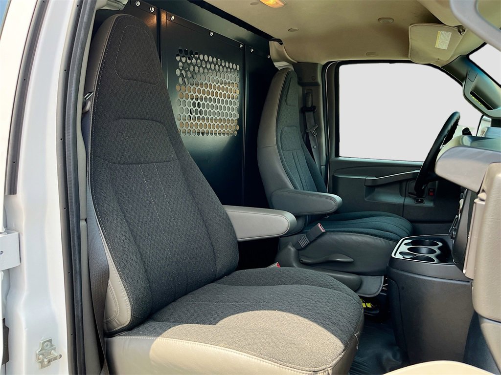 Used 2024 Chevrolet Express 2500 Work Van w/ Driver Convenience Package image 23