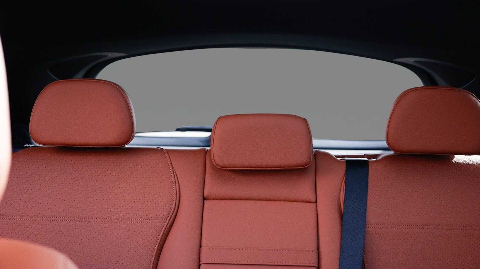 Used 2026 Mercedes-Benz GLC 300 4MATIC image 19