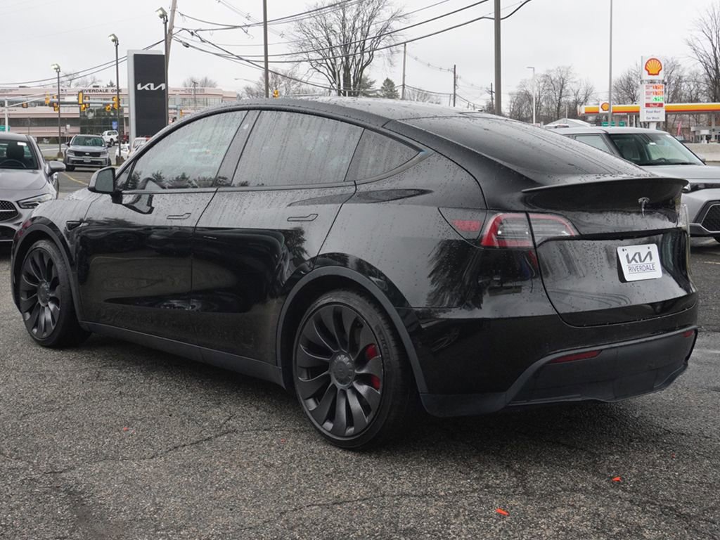 Used 2022 Tesla Model Y Performance image 9