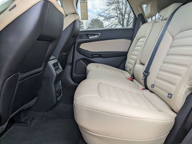 Used 2021 Ford Edge SEL w/ Convenience Package image 13