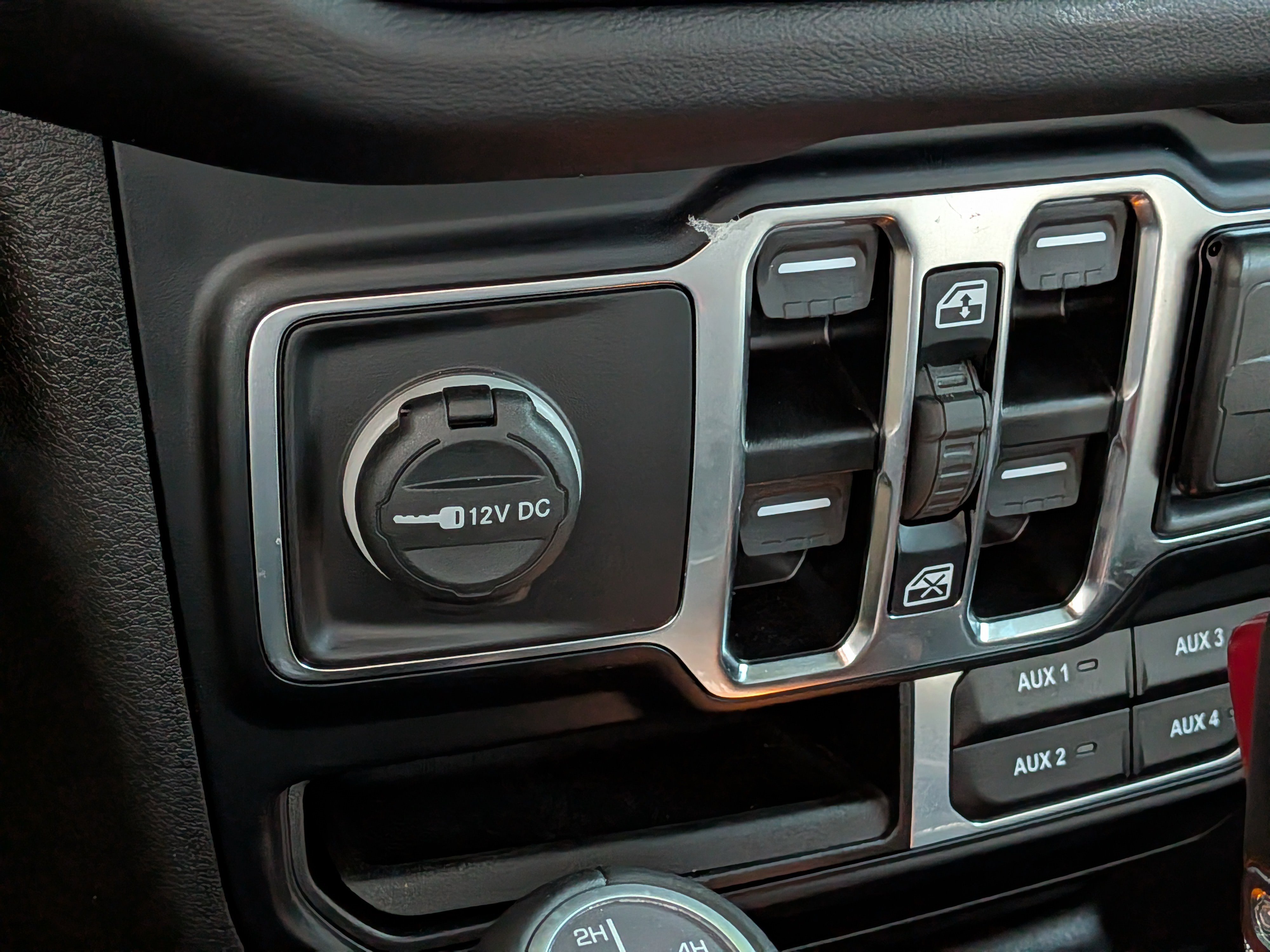 Used 2024 Jeep Wrangler High Altitude AWD/4WD image 28