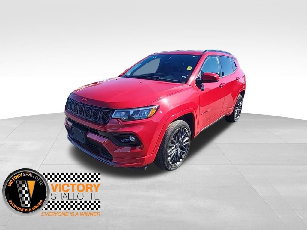 Used 2023 Jeep Compass Limited image 16