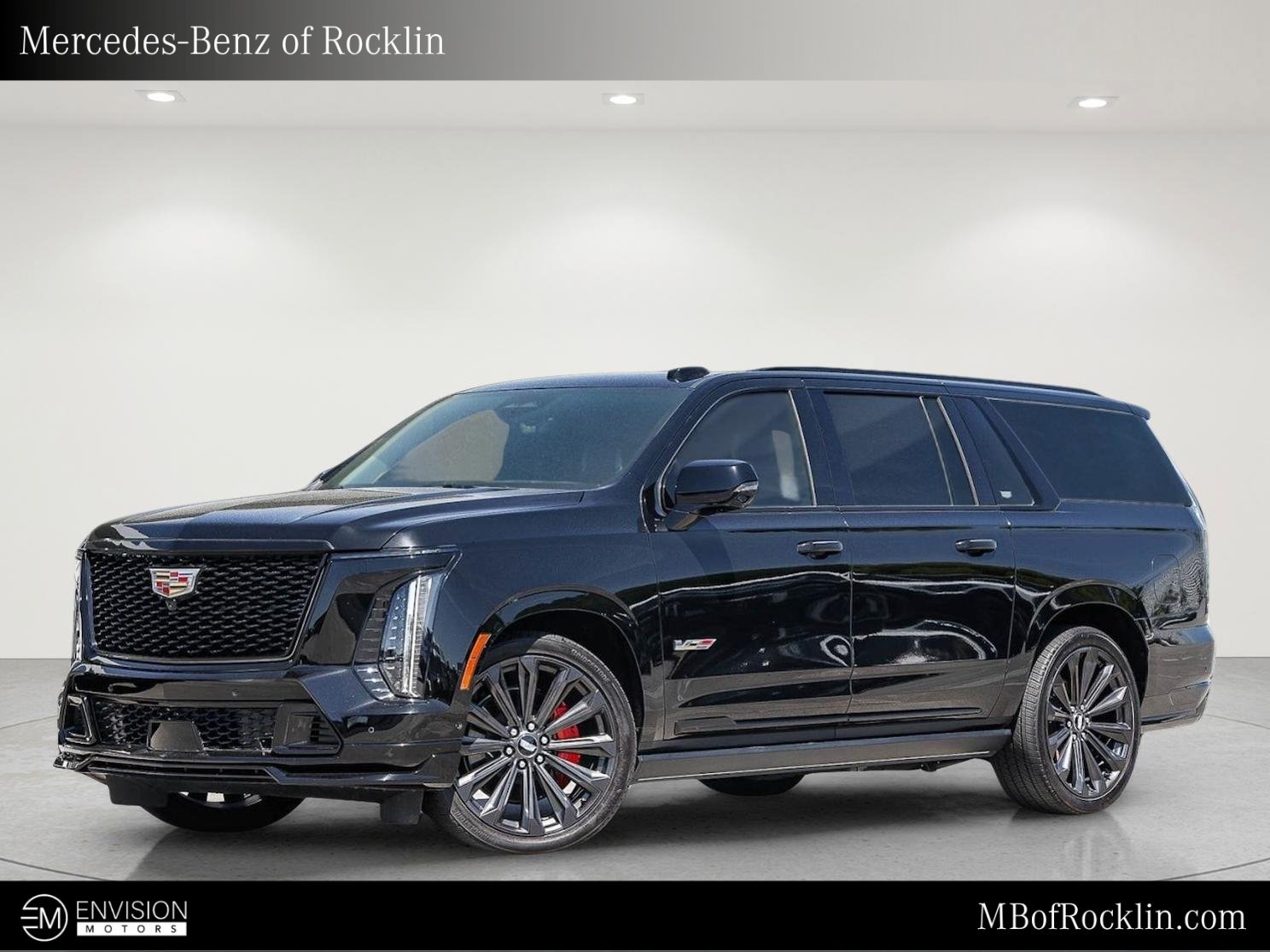 Used 2025 Cadillac Escalade ESV V