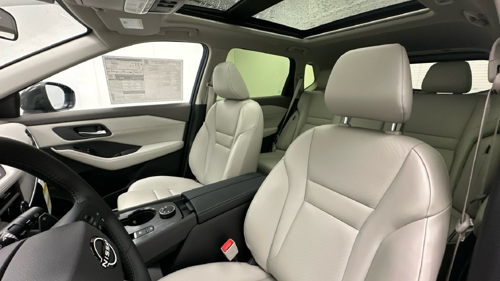 New 2027 Nissan Rogue Dark Armor AWD/4WD image 4