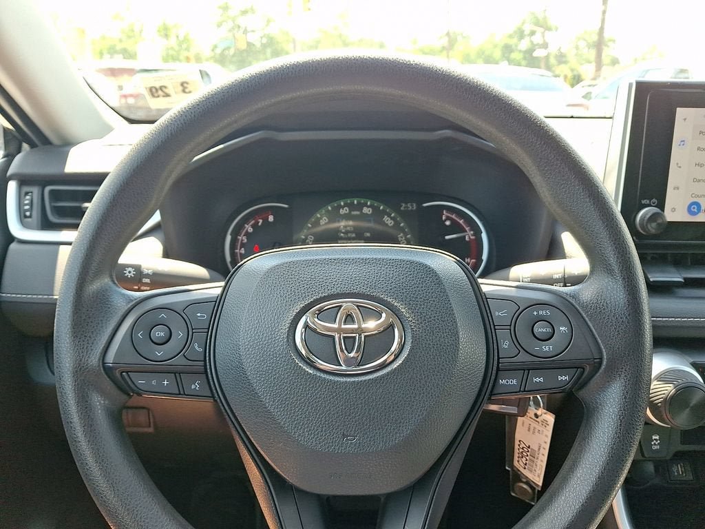Used 2024 Toyota RAV4 LE AWD/4WD image 20