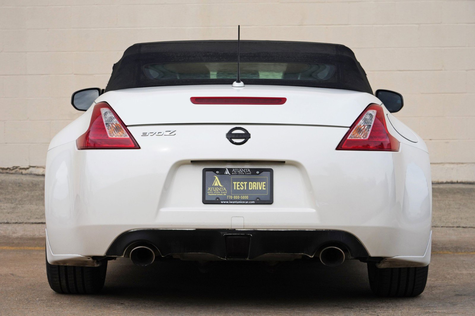 Used 2010 Nissan 370Z Touring RWD image 10