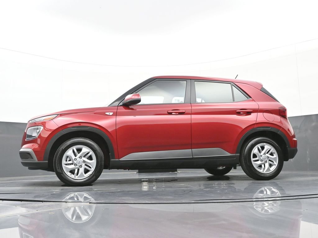 Certified 2025 Hyundai Venue SE image 37