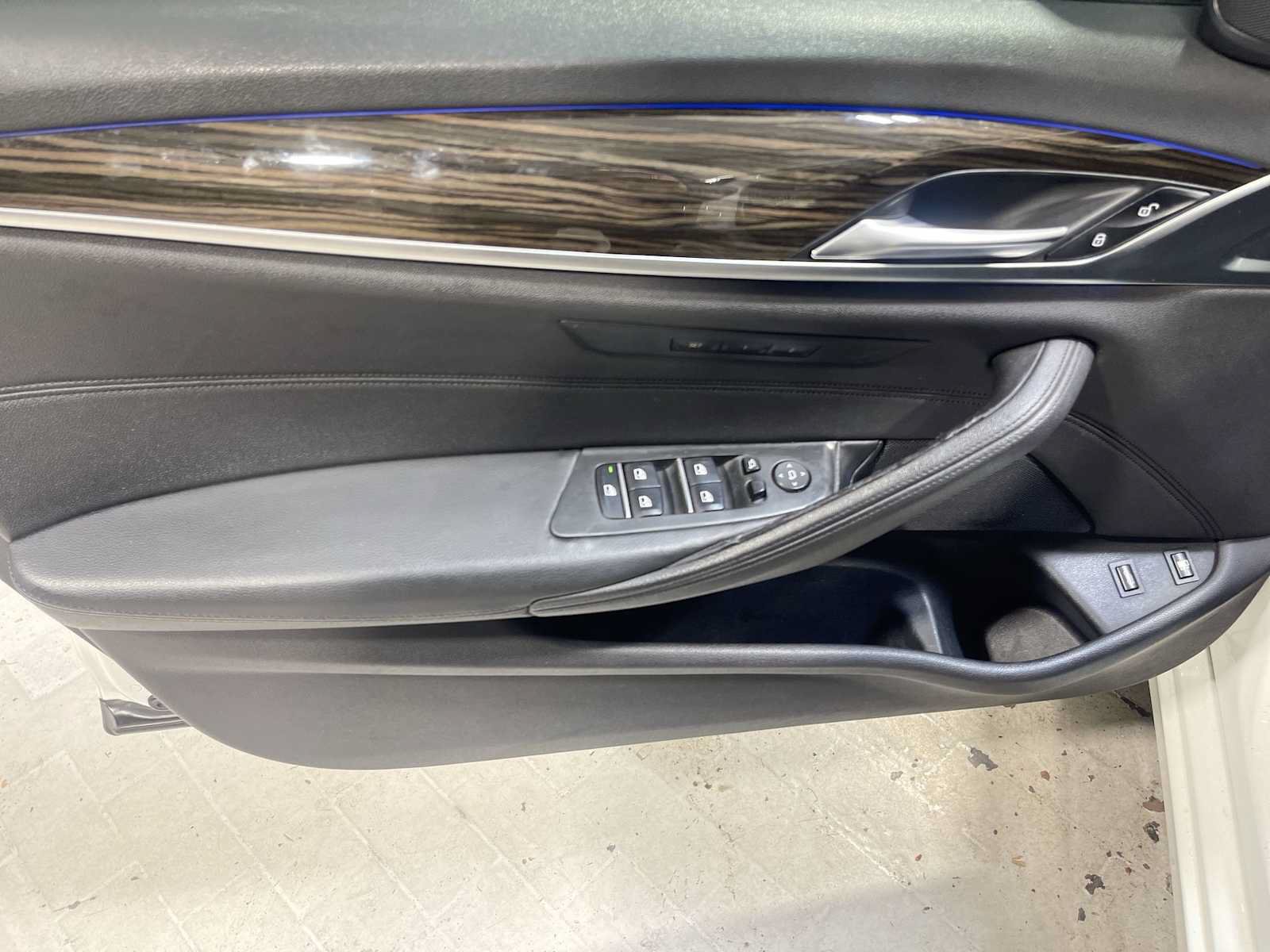 Used 2018 BMW 530e xDrive AWD/4WD image 22