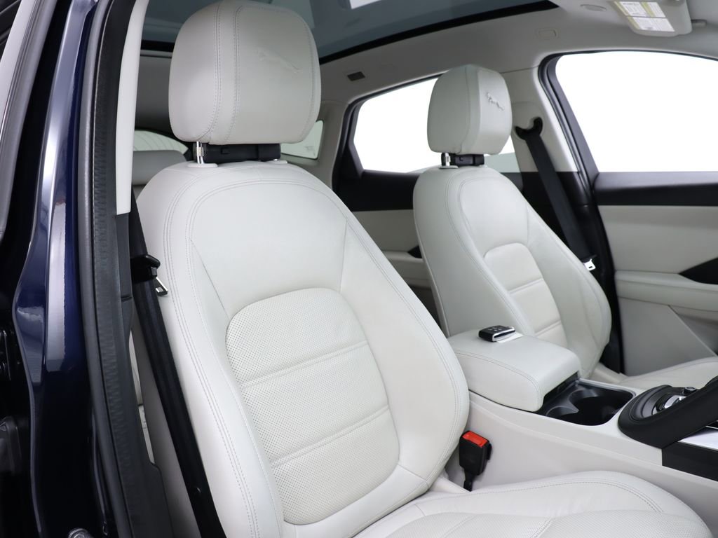 Used 2022 Jaguar E-PACE SE image 34