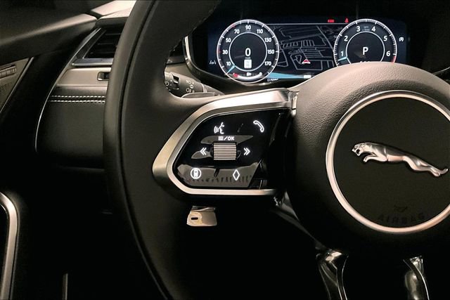 Certified 2025 Jaguar F-PACE R-Dynamic S AWD/4WD image 20