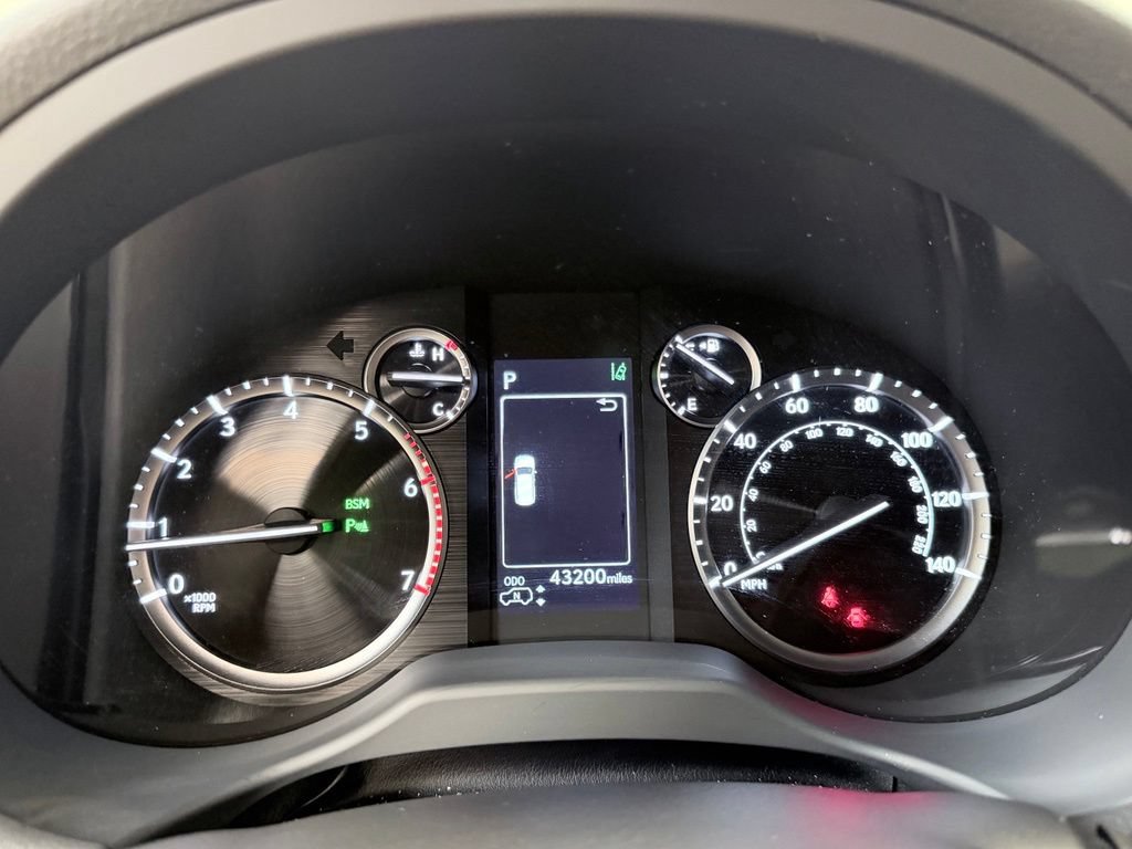 Used 2023 Lexus GX 460 Luxury AWD/4WD image 43