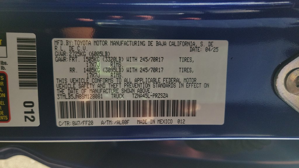Certified 2025 Toyota Tacoma SR5 AWD/4WD image 24