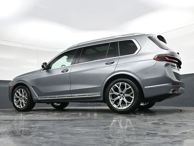 Used 2024 BMW X7 xDrive40i image 36
