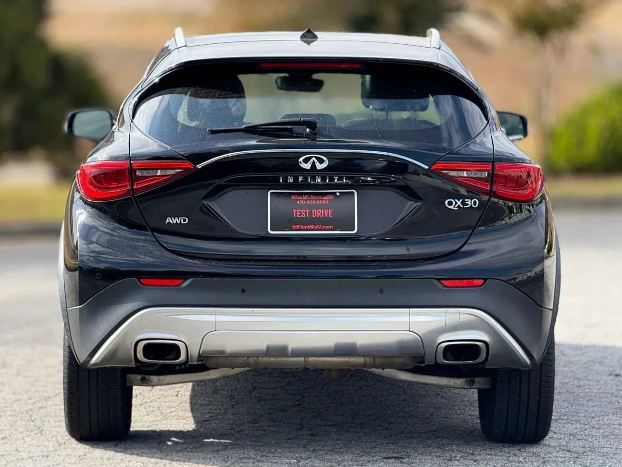 Used 2019 INFINITI QX30 AWD image 4