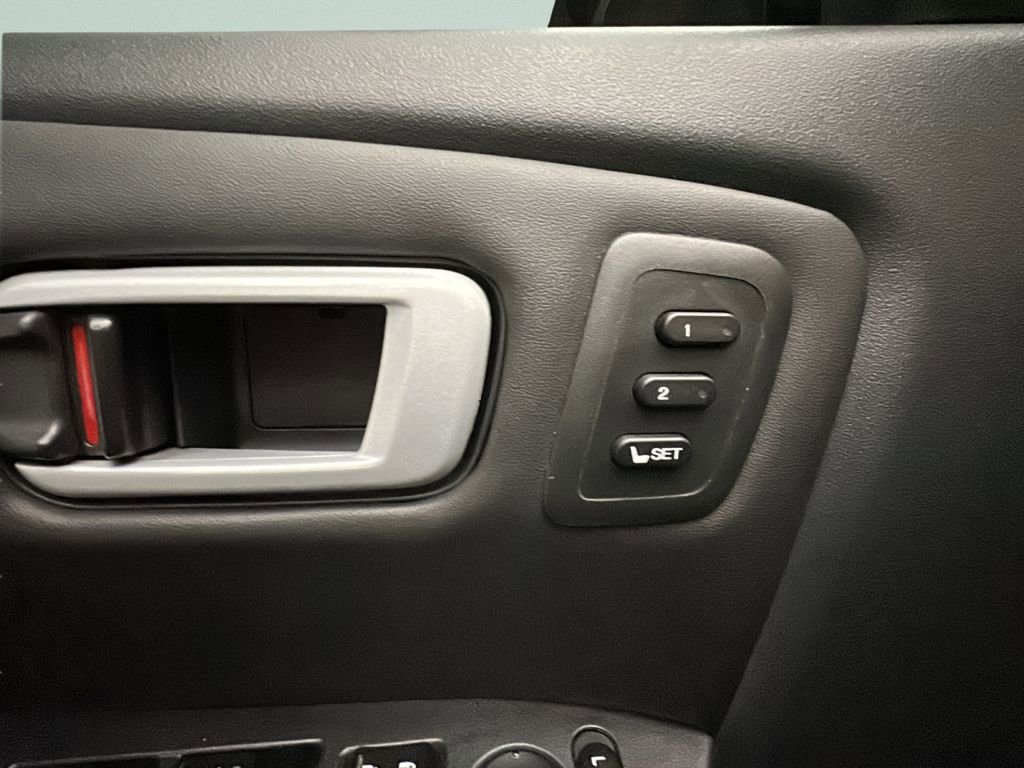 Used 2014 Honda Pilot Touring image 14