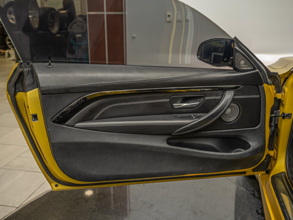 Used 2016 BMW M4 Coupe RWD image 25