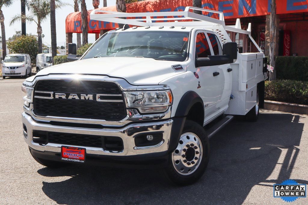 Used 2022 RAM 5500 Tradesman w/ Chrome Appearance Group RWD image 4