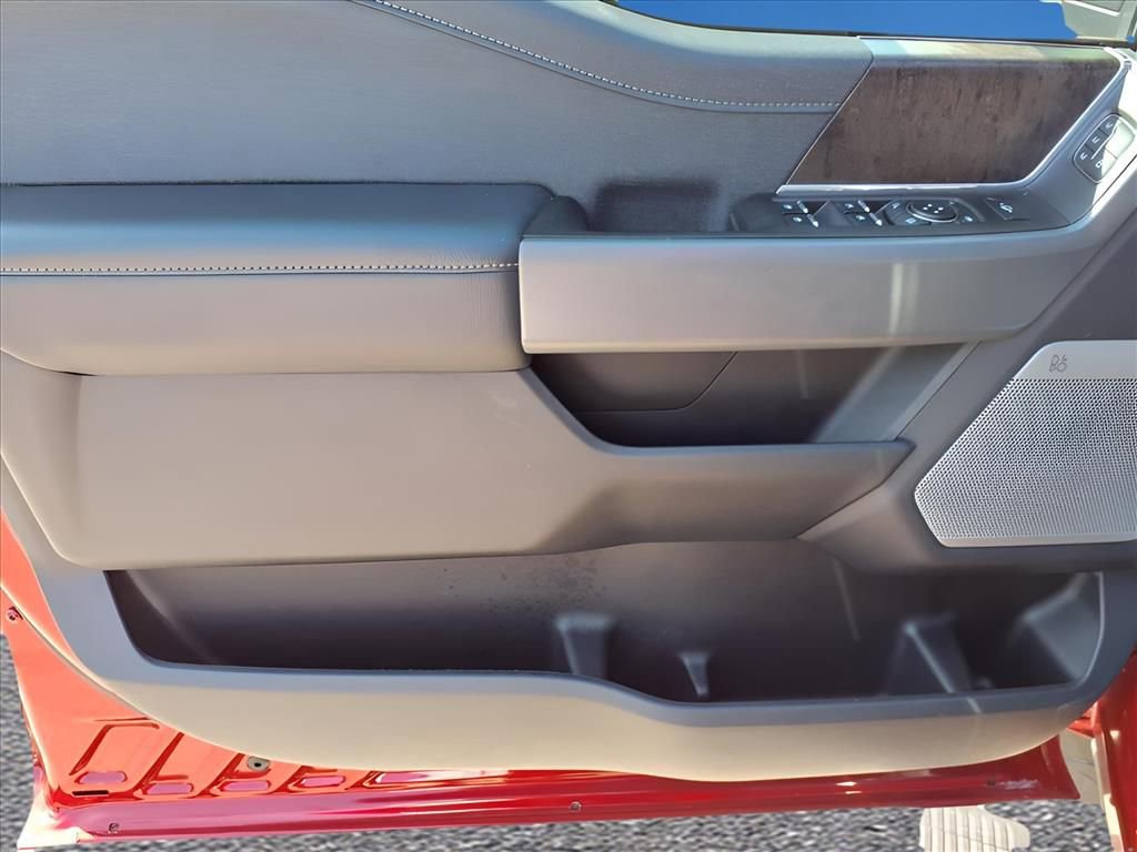 Used 2024 Ford F350 Lariat w/ Lariat Ultimate Package image 14