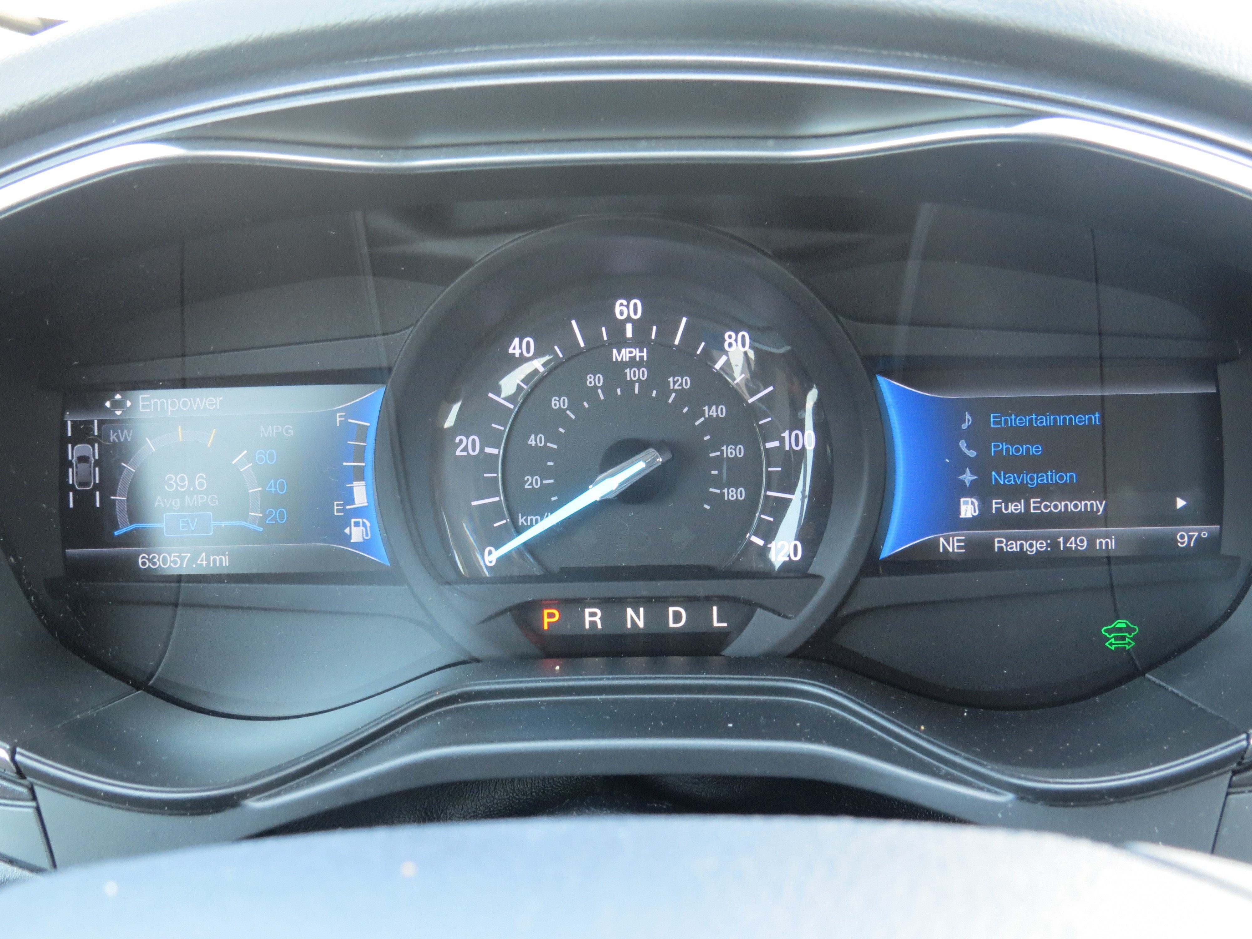 Used 2019 Ford Fusion Energi Titanium FWD image 17