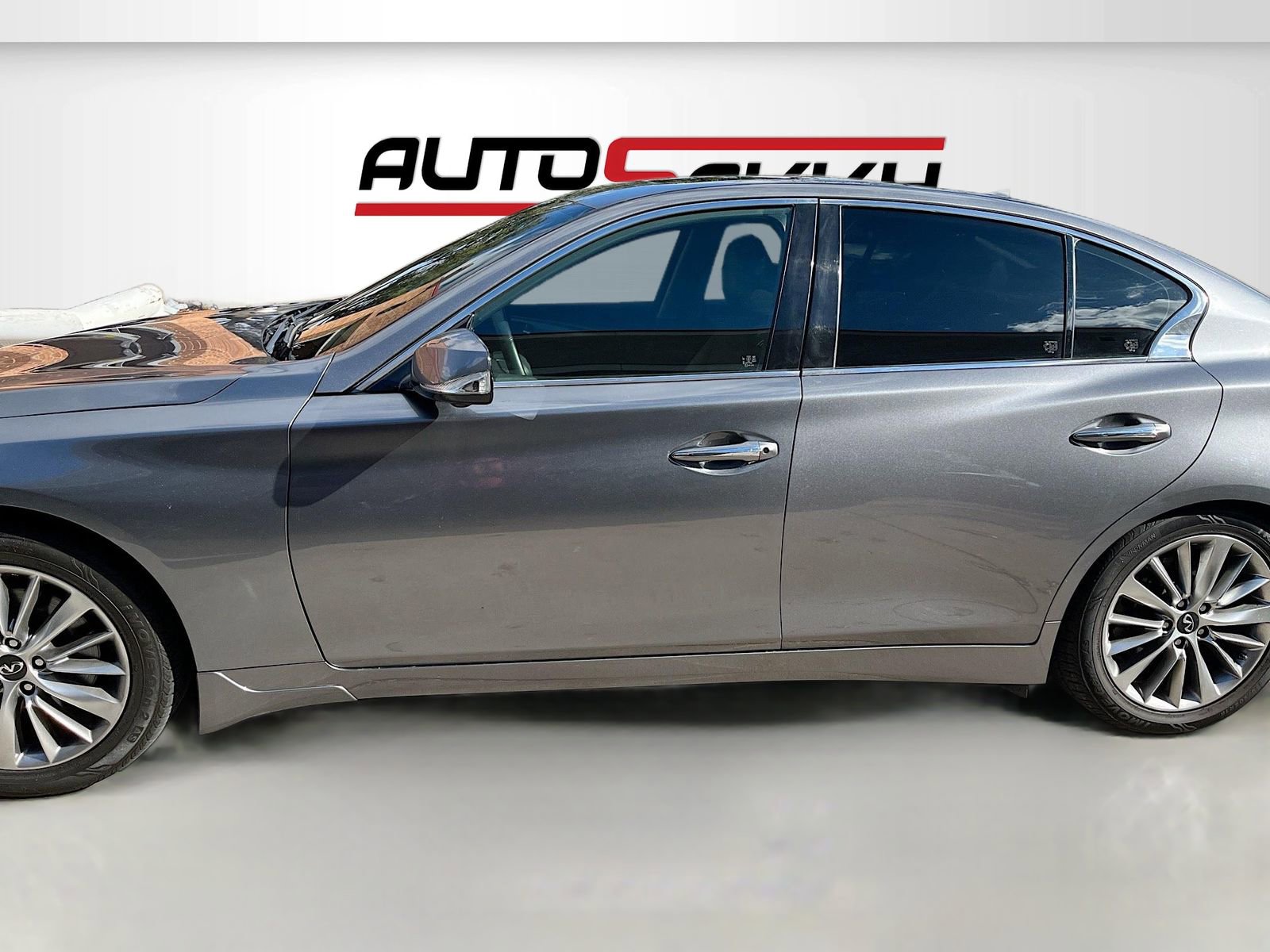 Used 2022 INFINITI Q50 Luxe w/ Cargo Package image 4