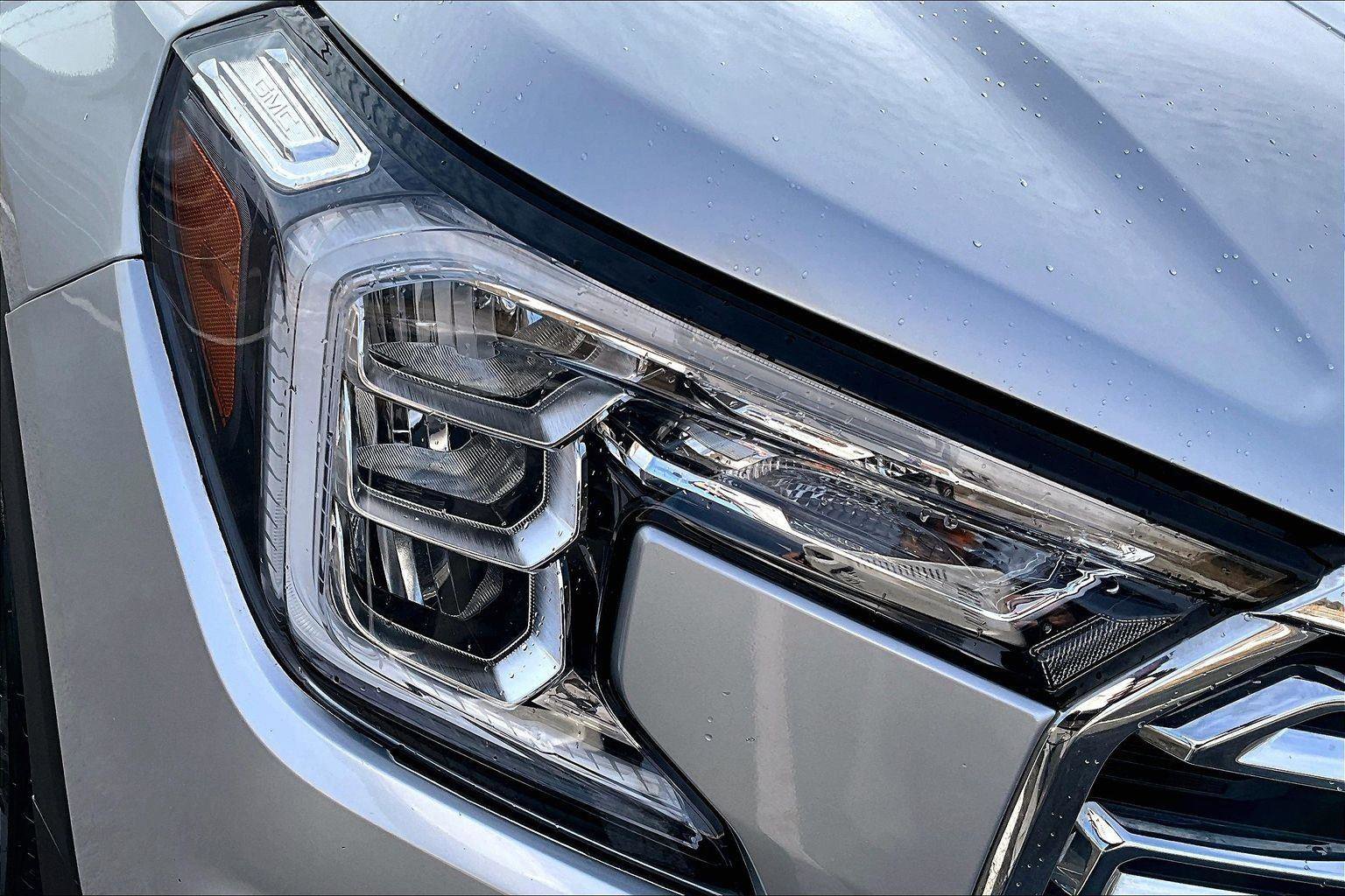 Used 2022 GMC Terrain SLT w/ Infotainment Package II image 30