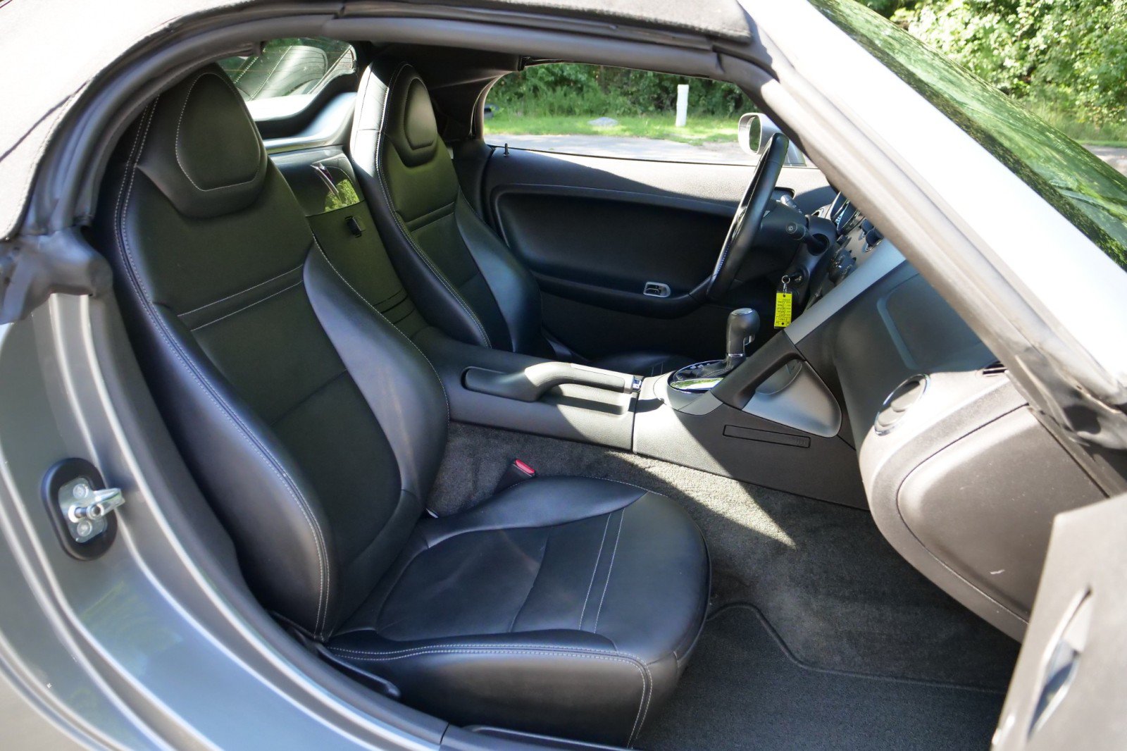 Used 2007 Pontiac Solstice Convertible w/ Premium Package RWD image 19