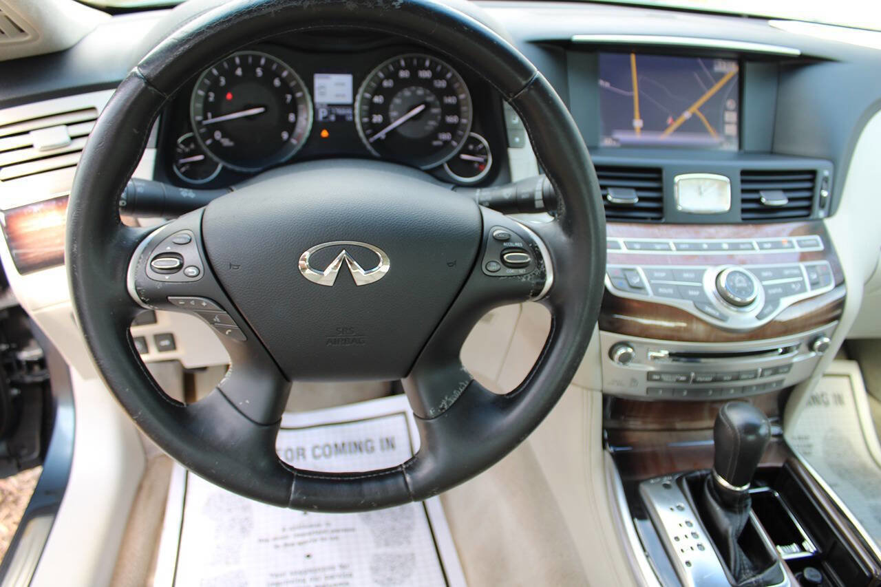 Used 2011 INFINITI M37 x w/ Deluxe Touring Pkg image 20