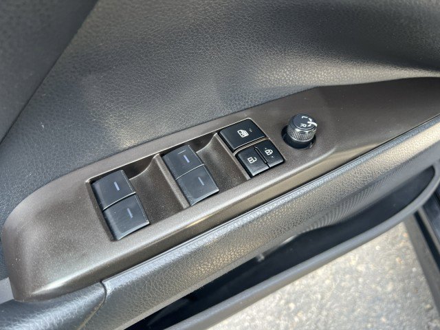 Used 2023 Toyota Camry SE image 21