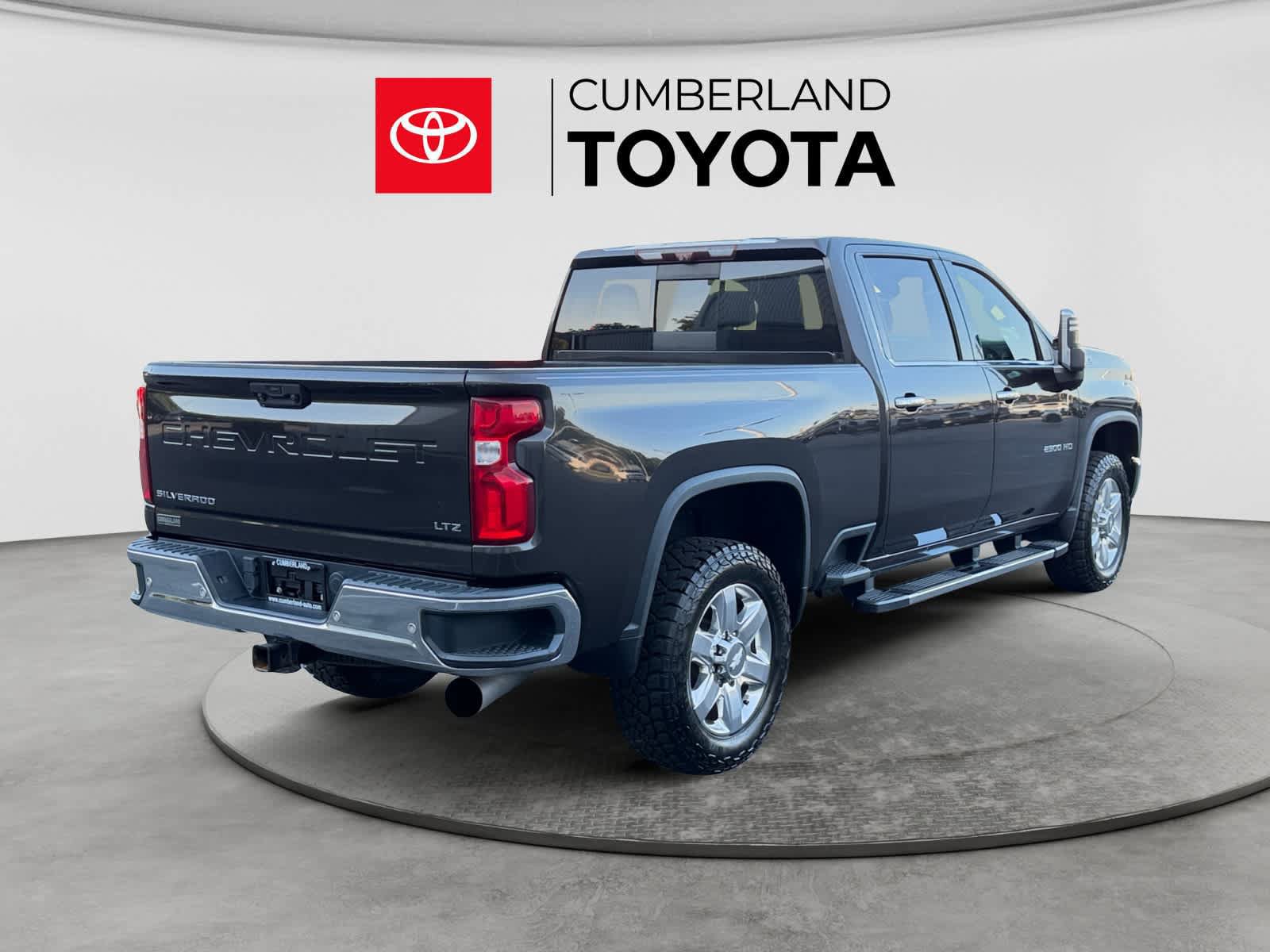 Used 2020 Chevrolet Silverado 2500 LTZ w/ LTZ Premium Package AWD/4WD image 5