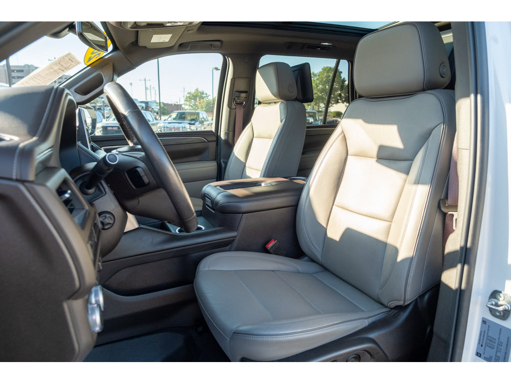 Used 2021 GMC Yukon SLT w/ SLT Luxury Plus Package AWD/4WD image 12