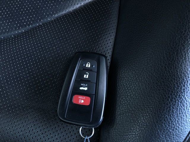 Used 2022 Toyota Camry XSE image 24