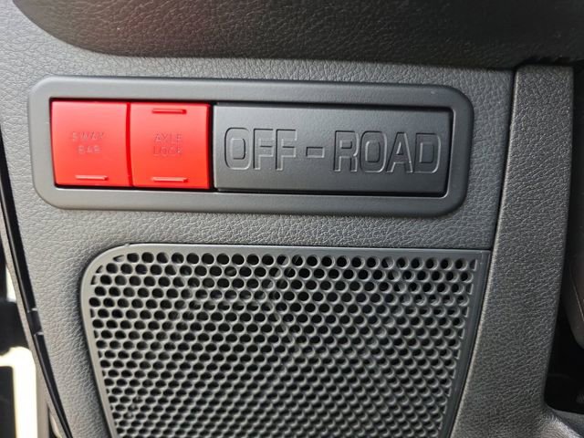 Used 2017 Jeep Wrangler Unlimited Rubicon image 25