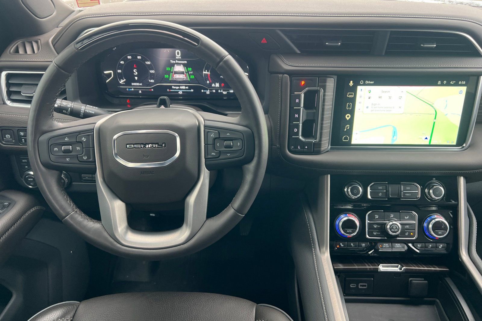 Used 2024 GMC Yukon Denali w/ Advanced Technology Package image 15