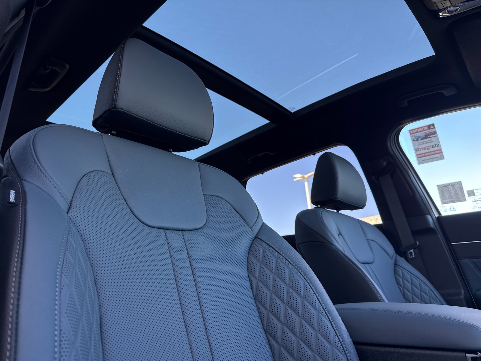 Certified 2025 Kia Sorento SX Prestige AWD/4WD image 19