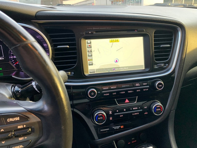 Used 2015 Kia Optima SX FWD image 31