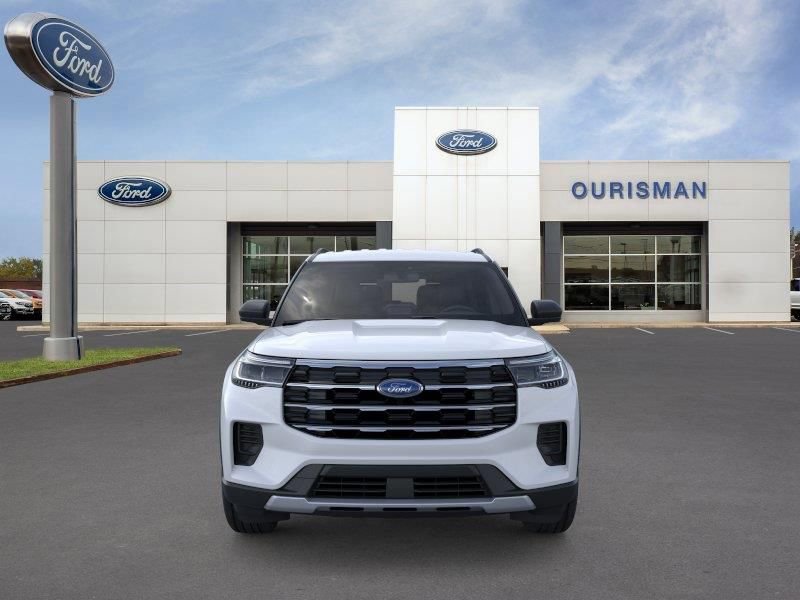New 2026 Ford Explorer Active RWD image 2