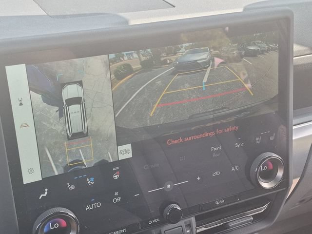 Used 2025 Lexus GX 550 w/ Accessory Package (Z1) AWD/4WD image 18