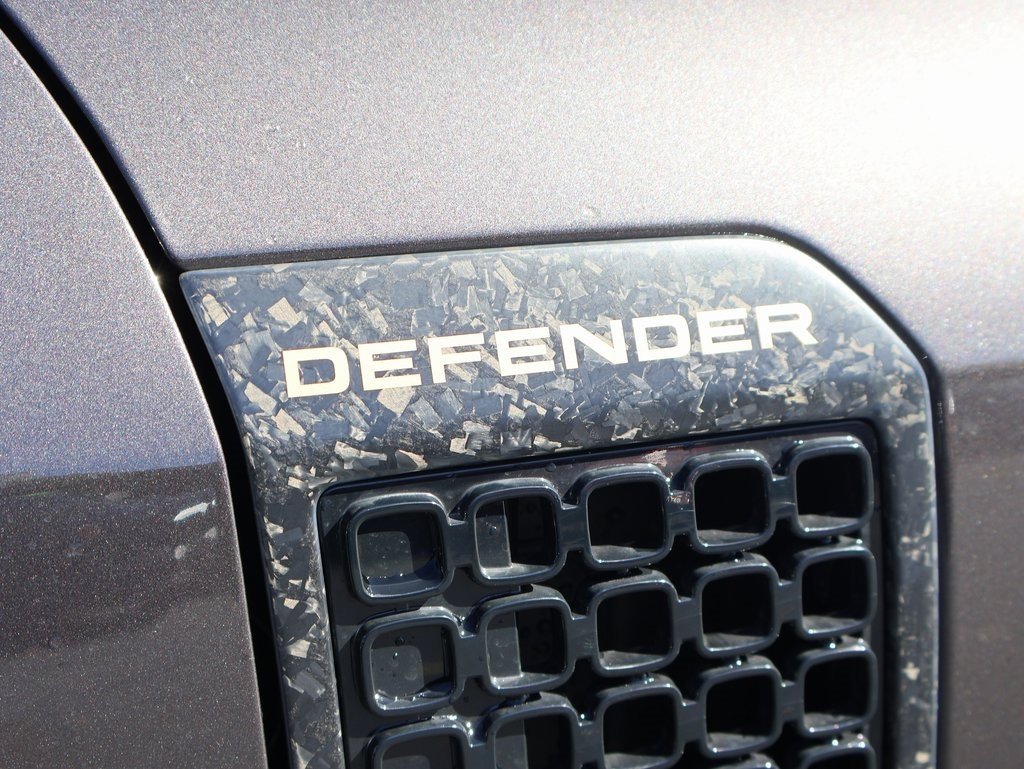 New 2026 Land Rover Defender 110 OCTA image 11