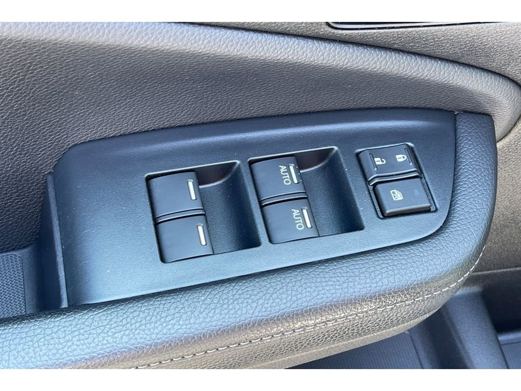 Used 2023 Honda Passport EX-L image 12